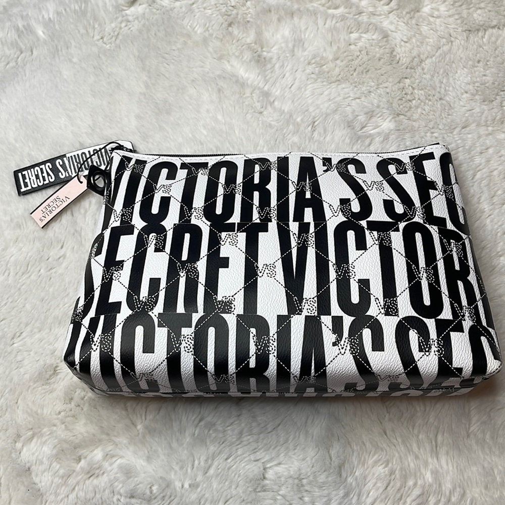NWT Victoria’s Secret Makeup Bag